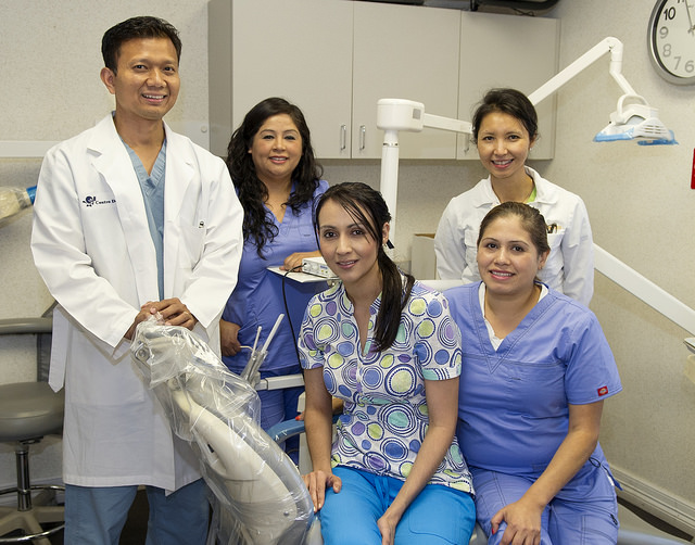 Centro Dental team photo 